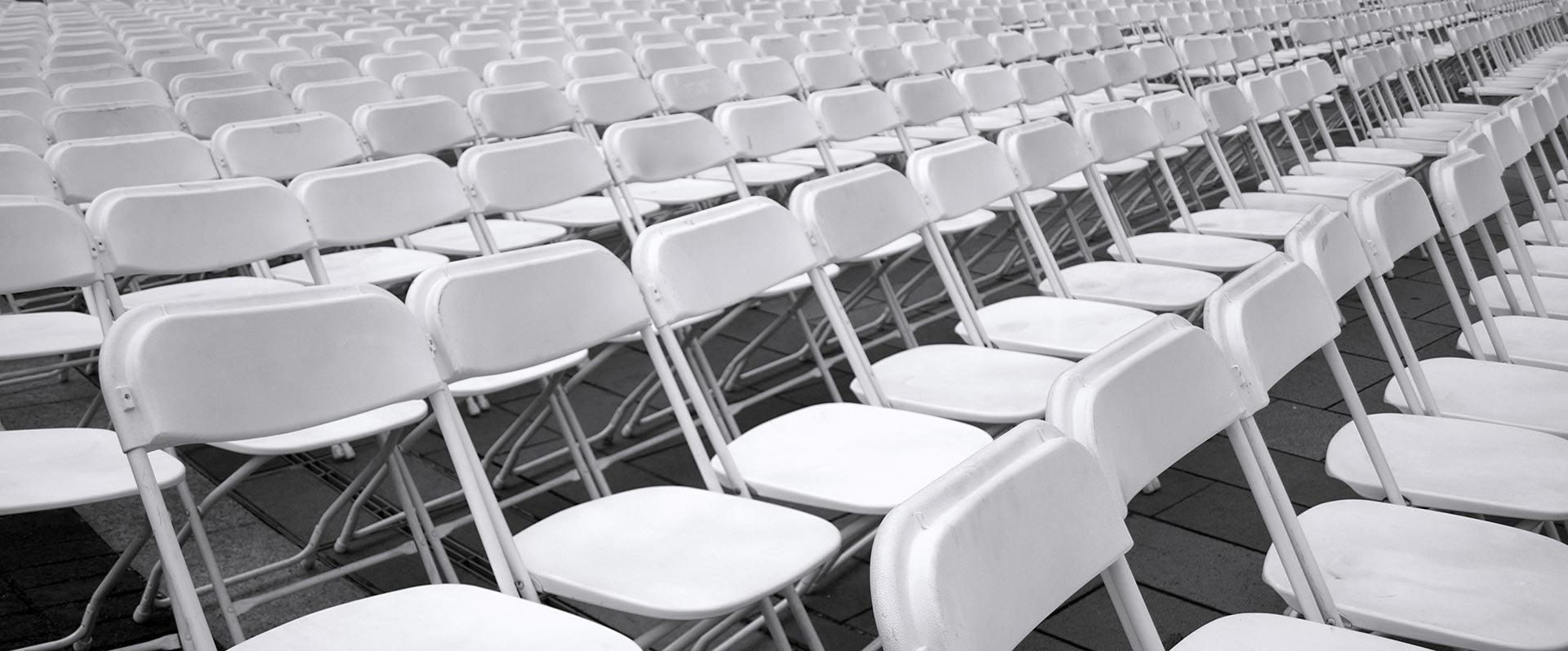 Hiring-The-Right-Chairs-For-Your-Event-Seating-Options