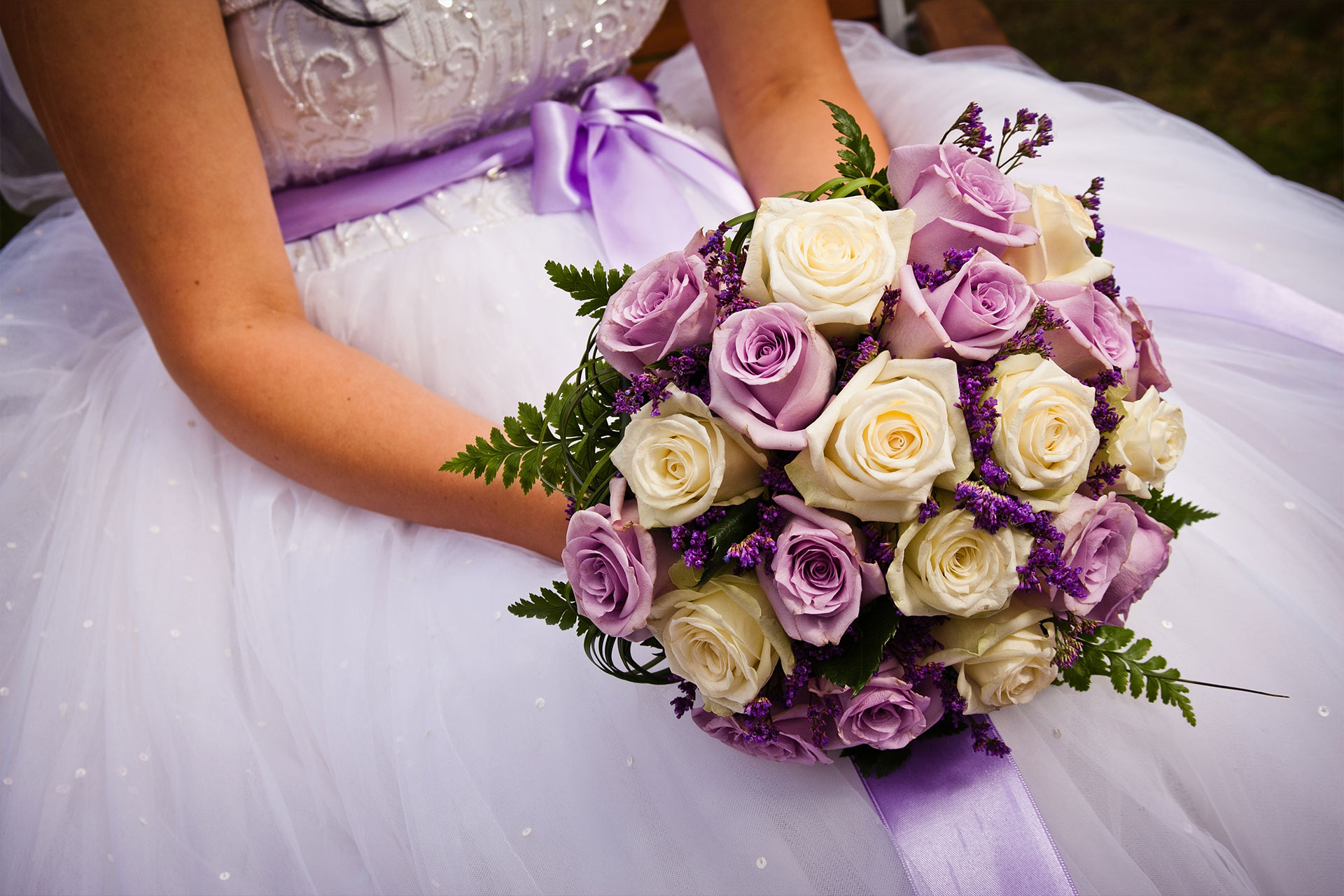 flower-power-wedding-tips