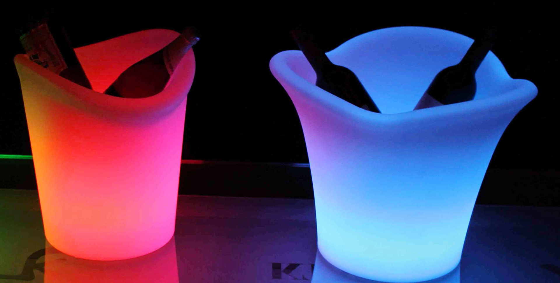 illuminate-your-event-with-led-furniture-table-led-accessories-hire